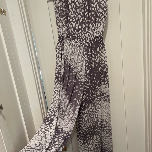 Planet Blue Jumper - Picture 1 of 3